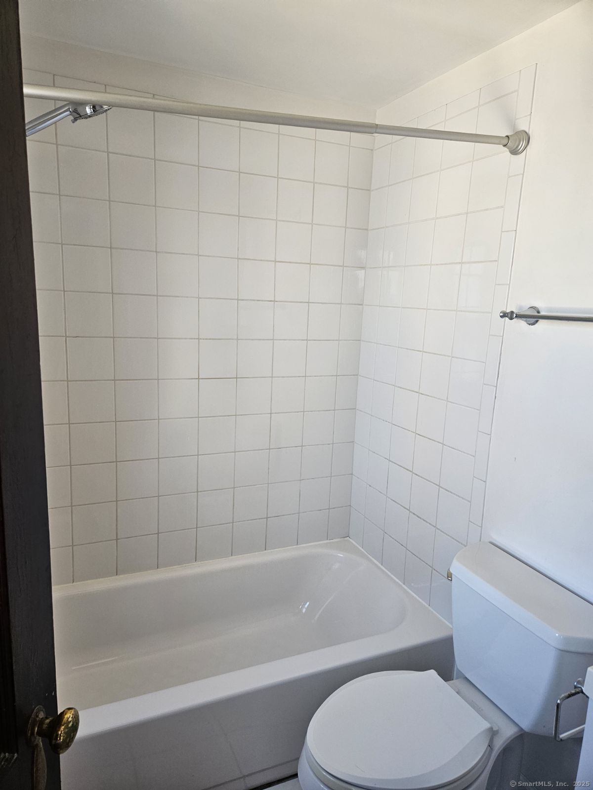 39 Iver Avenue, East Haven, Connecticut image 6
