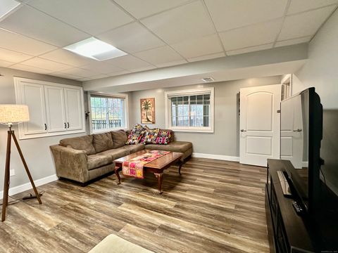 Photo of 19 Talcott Mountain Road, Simsbury, CT 06070 (MLS # 24140366)