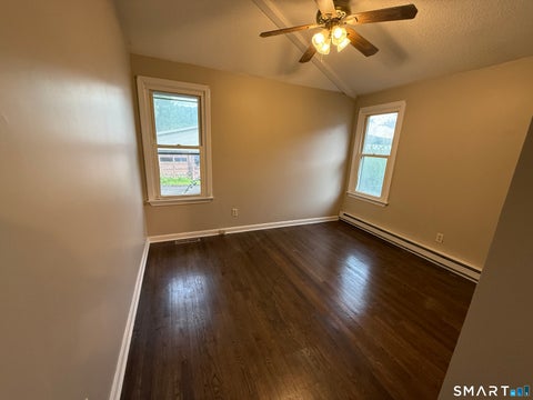 Multifamily For Rent - 281 S Main Street #2<br/> Thomaston, CT 06787