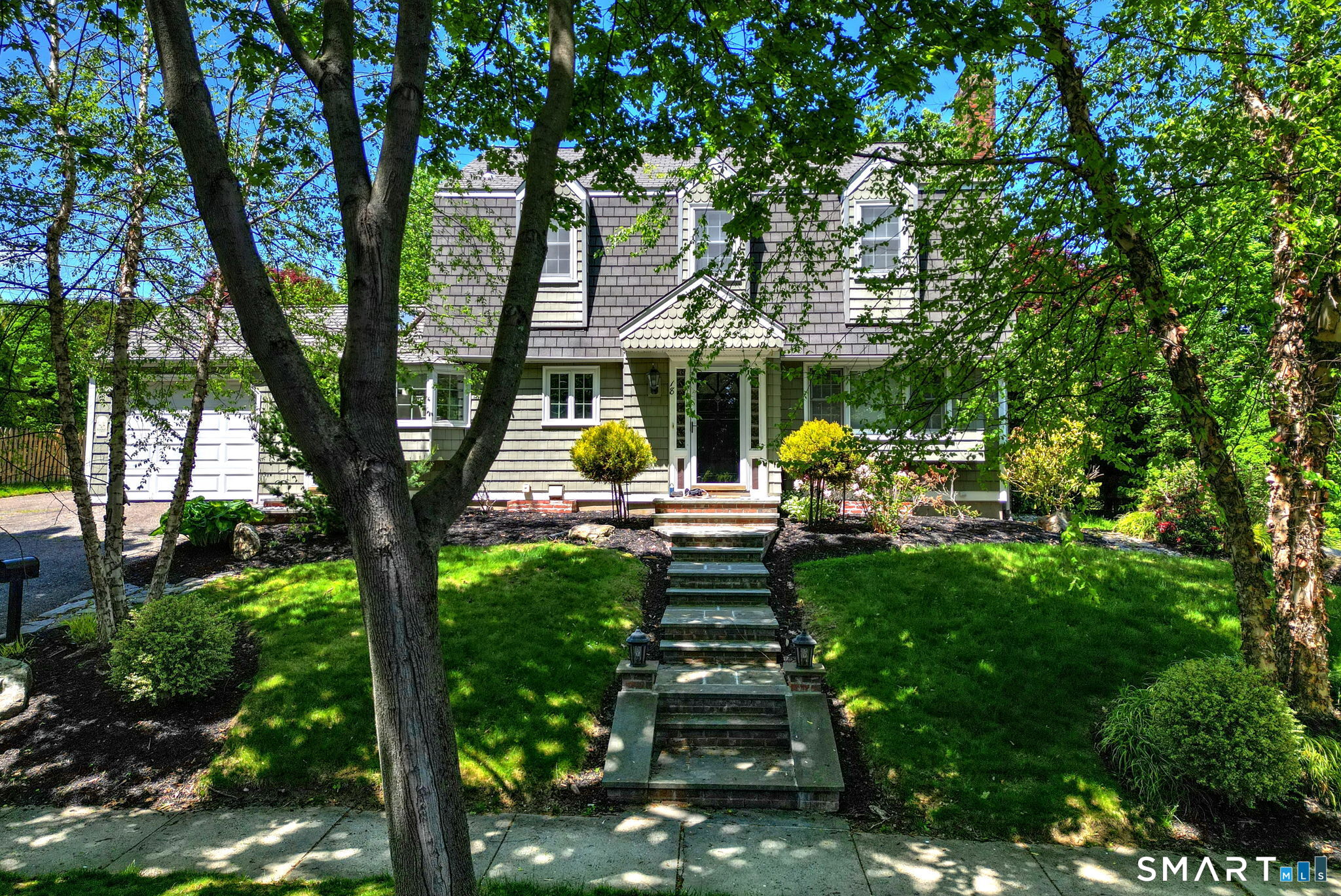 18 Woodhead Drive