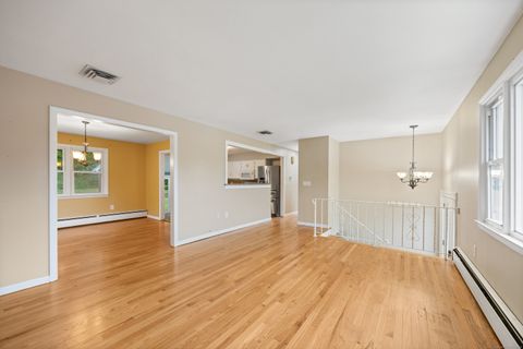 Tiny photo for 140 Townsend Terrace, New Haven, CT 06512 (MLS # 24133330)