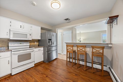 Tiny photo for 140 Townsend Terrace, New Haven, CT 06512 (MLS # 24133330)