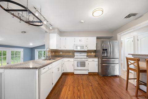 Tiny photo for 140 Townsend Terrace, New Haven, CT 06512 (MLS # 24133330)