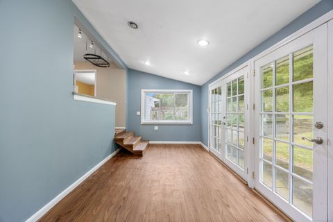 Tiny photo for 140 Townsend Terrace, New Haven, CT 06512 (MLS # 24133330)