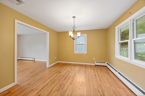 Tiny photo for 140 Townsend Terrace, New Haven, CT 06512 (MLS # 24133330)