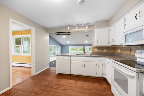 Tiny photo for 140 Townsend Terrace, New Haven, CT 06512 (MLS # 24133330)