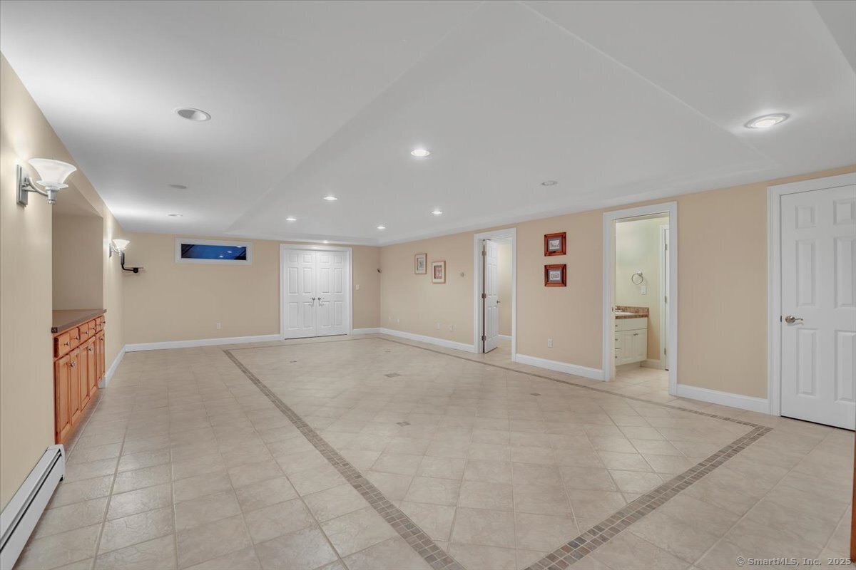 101 Langford Lane, East Hartford, Connecticut image 18