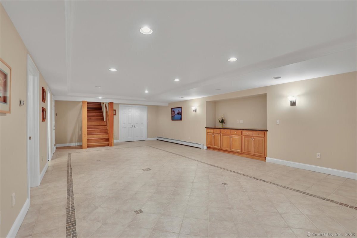 101 Langford Lane, East Hartford, Connecticut image 17