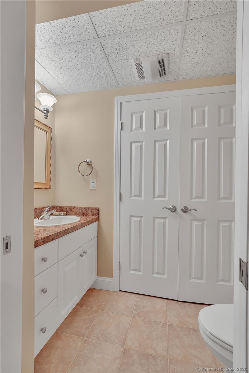 101 Langford Lane, East Hartford, Connecticut image 20