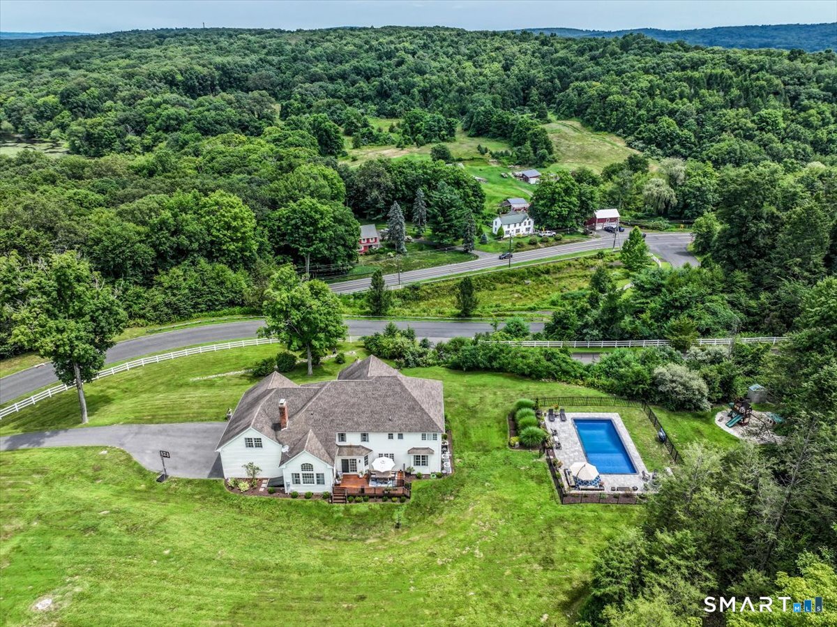 55 Country Woods Lane