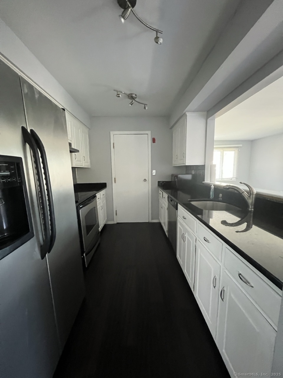 183 Livingston Place #2, Bridgeport, Connecticut image 4