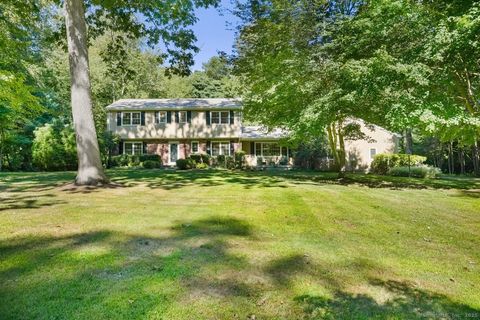 545 Surrey Lane Fairfield CT 06824