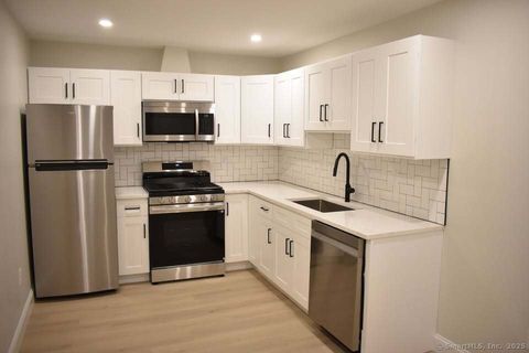 54 Dixwell Avenue Lower New Haven CT 06511