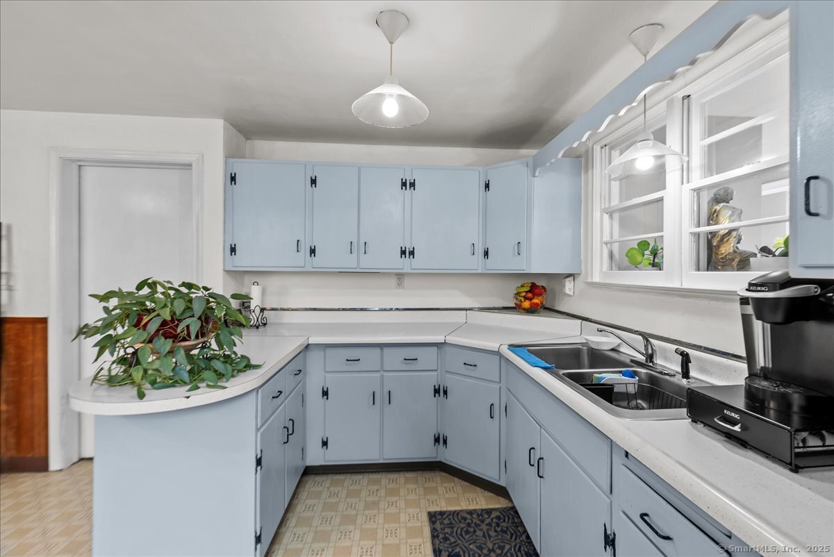 54 Park Street, Wallingford, Connecticut image 8