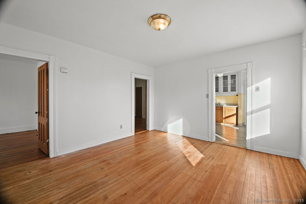 New Britain, Connecticut 06053, United States, 6 Bedrooms Bedrooms, ,2 BathroomsBathrooms,Residential,Active,13037