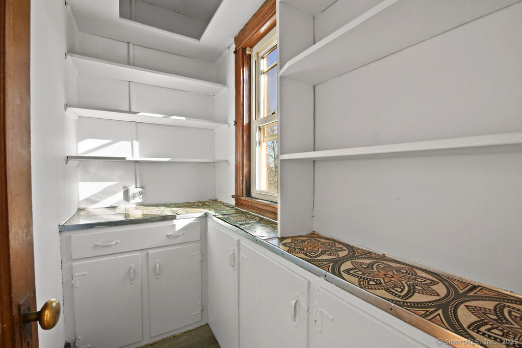 New Britain, Connecticut 06053, United States, 6 Bedrooms Bedrooms, ,2 BathroomsBathrooms,Residential,Active,13037