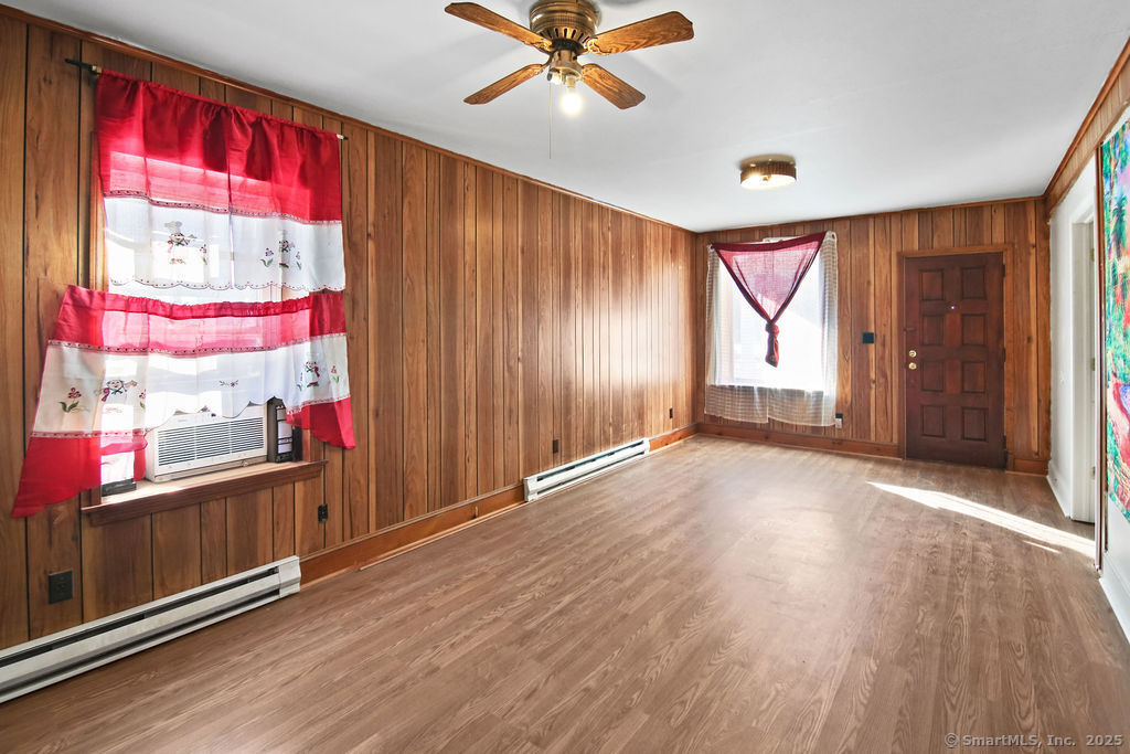 New Britain, Connecticut 06053, United States, 6 Bedrooms Bedrooms, ,2 BathroomsBathrooms,Residential,Active,13037