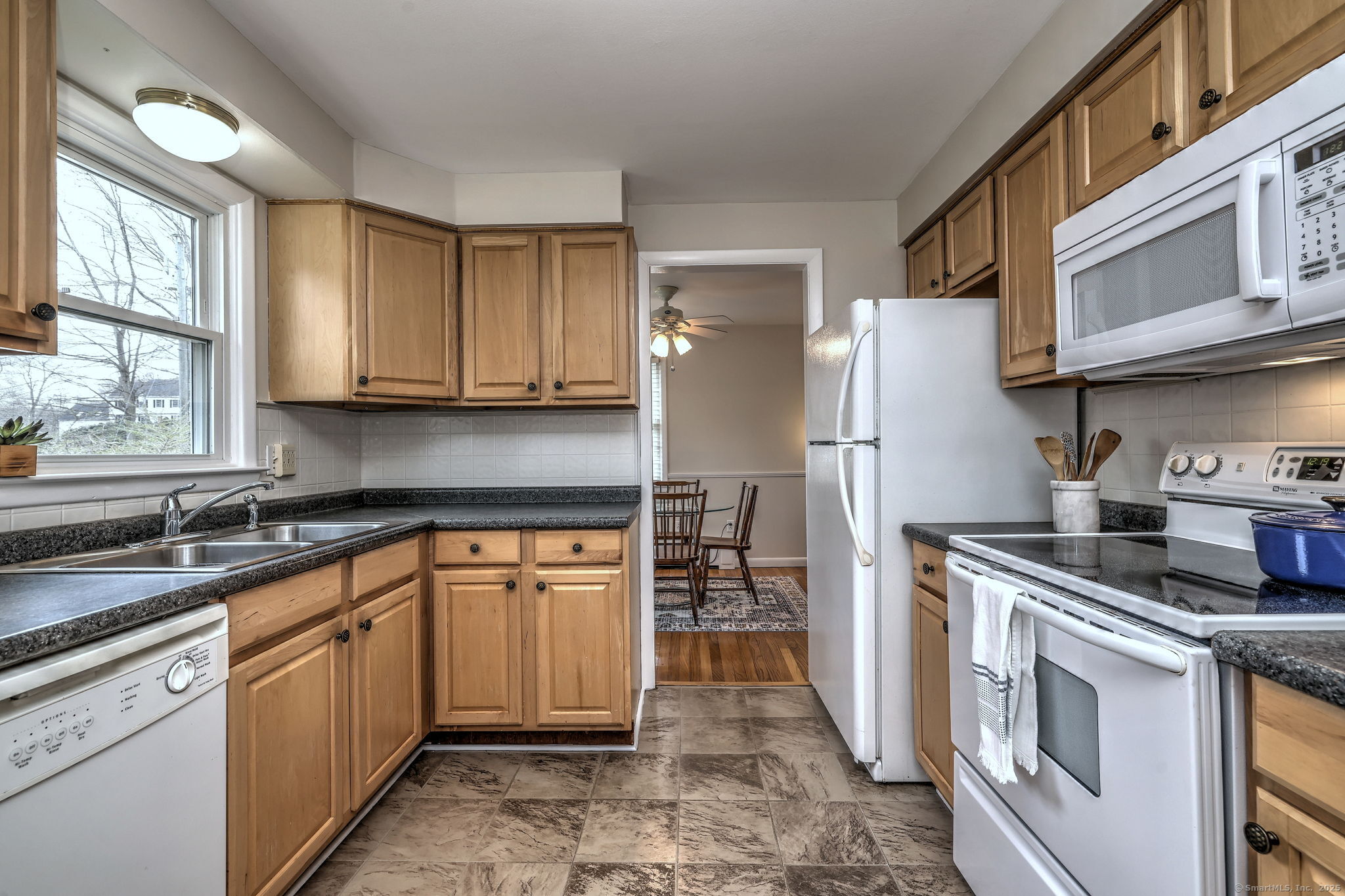 25 Woodvale Road, Branford, Connecticut image 17