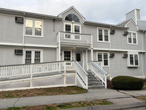 Photo of 82 Longview Street #APT 34, Waterford, CT 06385 (MLS # 24141834)