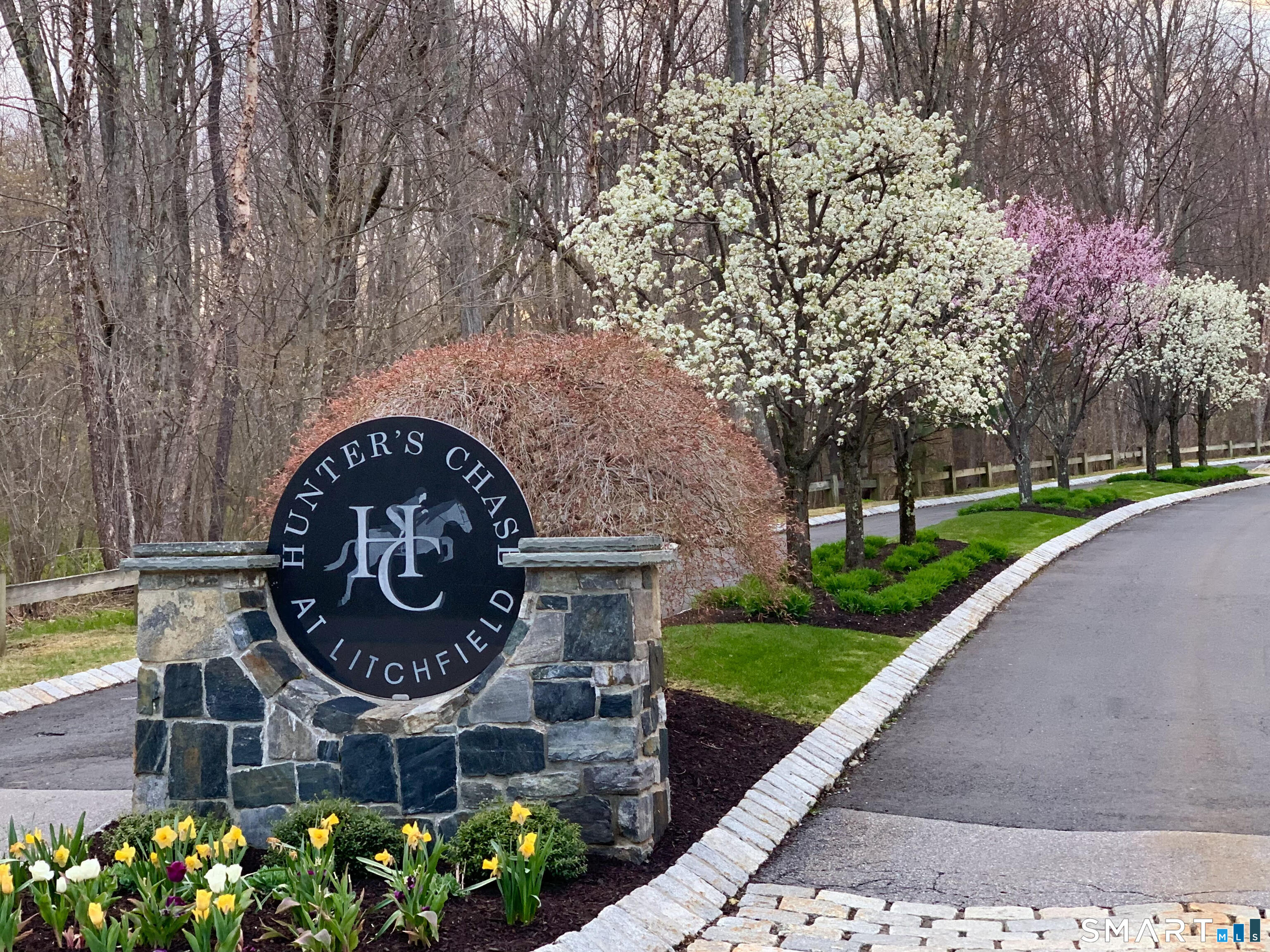 405 Hunter Drive 405