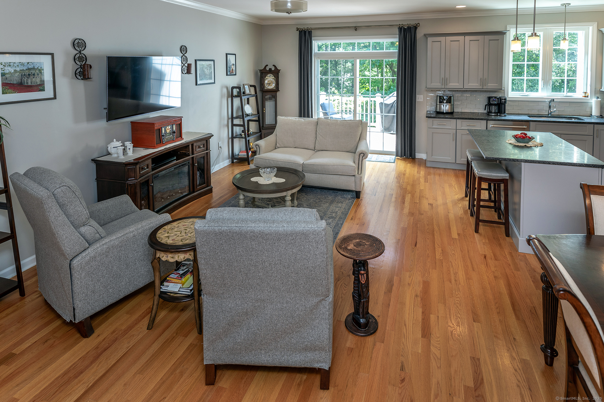 405 Hunter Drive 405