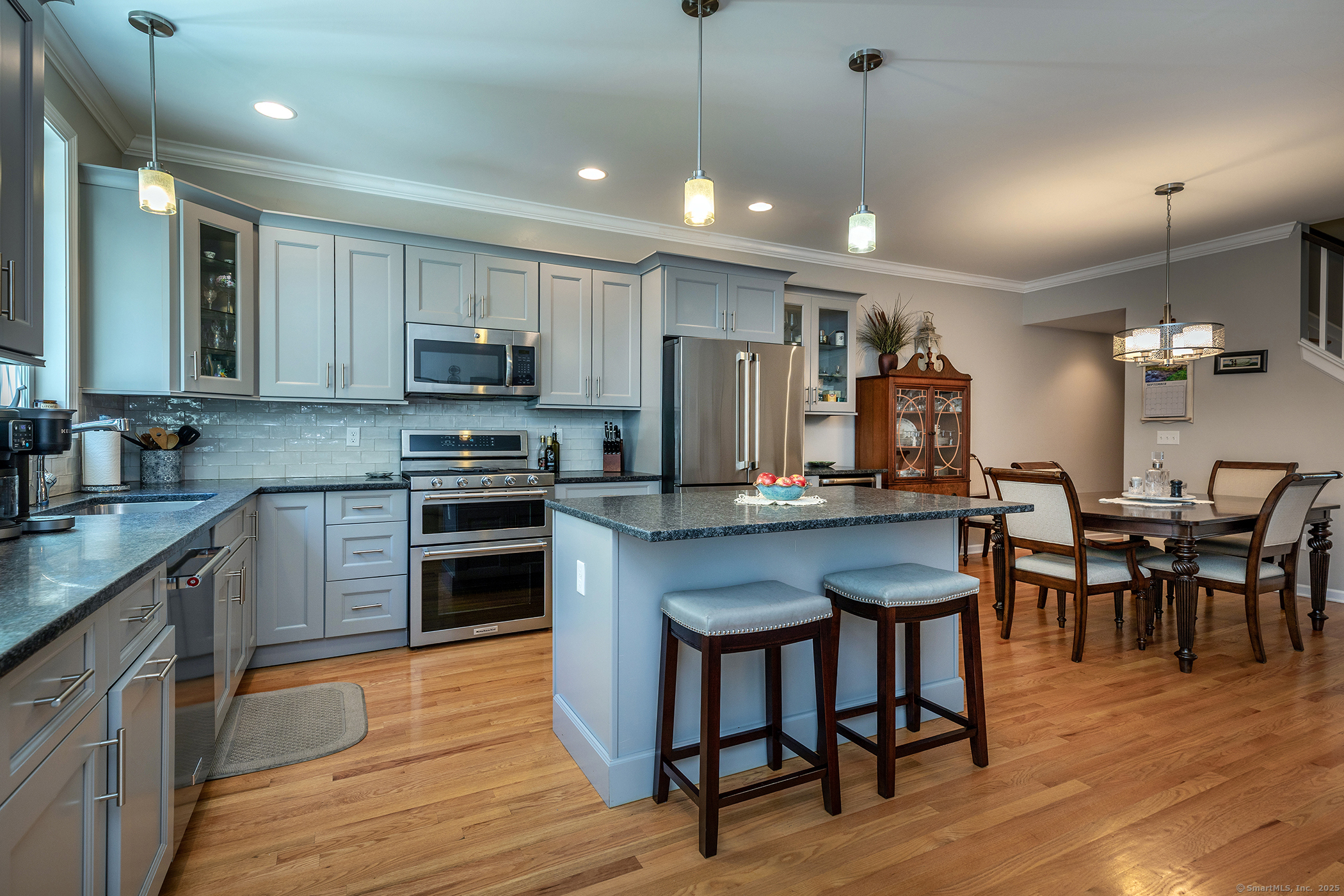 405 Hunter Drive 405