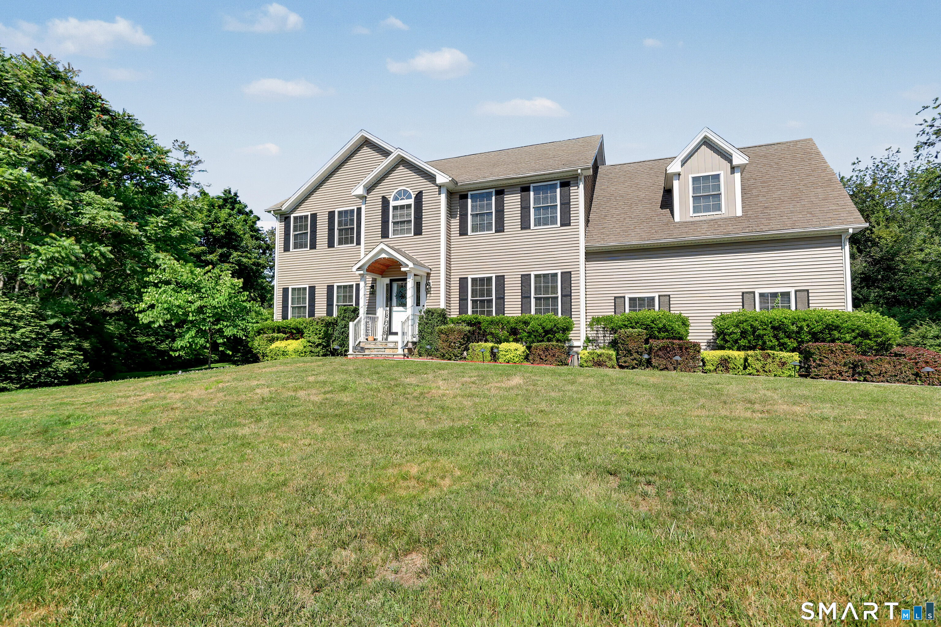 156 Soundview Avenue