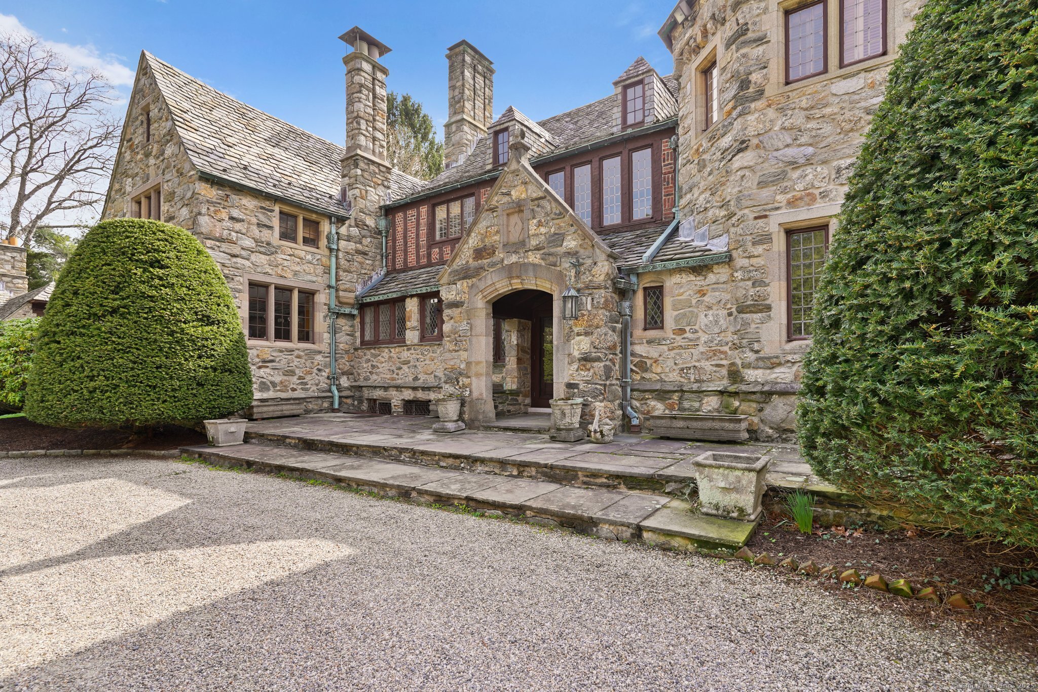 Dogwood Lane, Westport, Connecticut - 6 Bedrooms  
5.5 Bathrooms  
11 Rooms - 