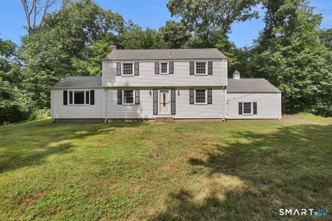 Homes For Sale - 130 Barnsbee Lane<br/> Tolland County, Coventry, CT 06238