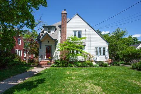 48 Newport Avenue West Hartford CT 06107