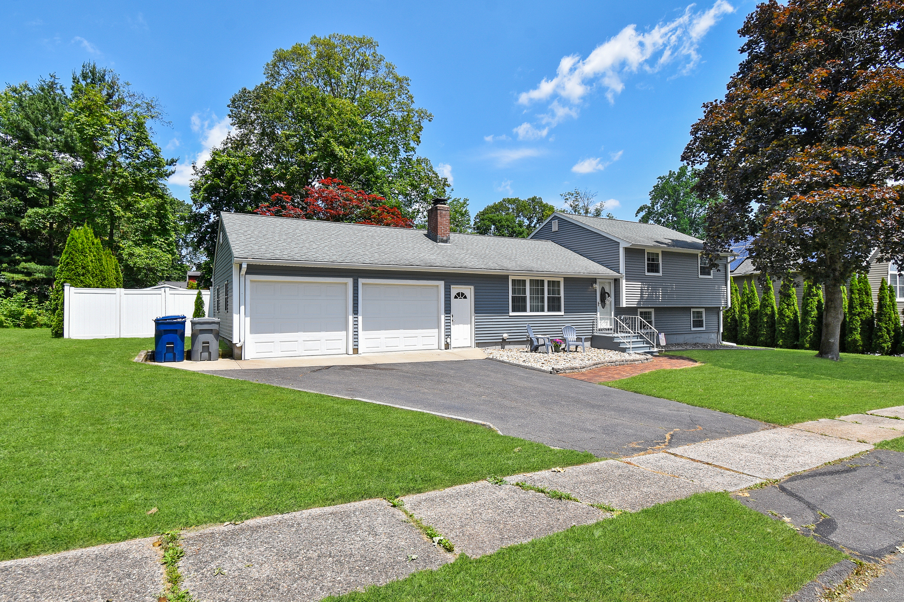 6 Bel Aire Drive