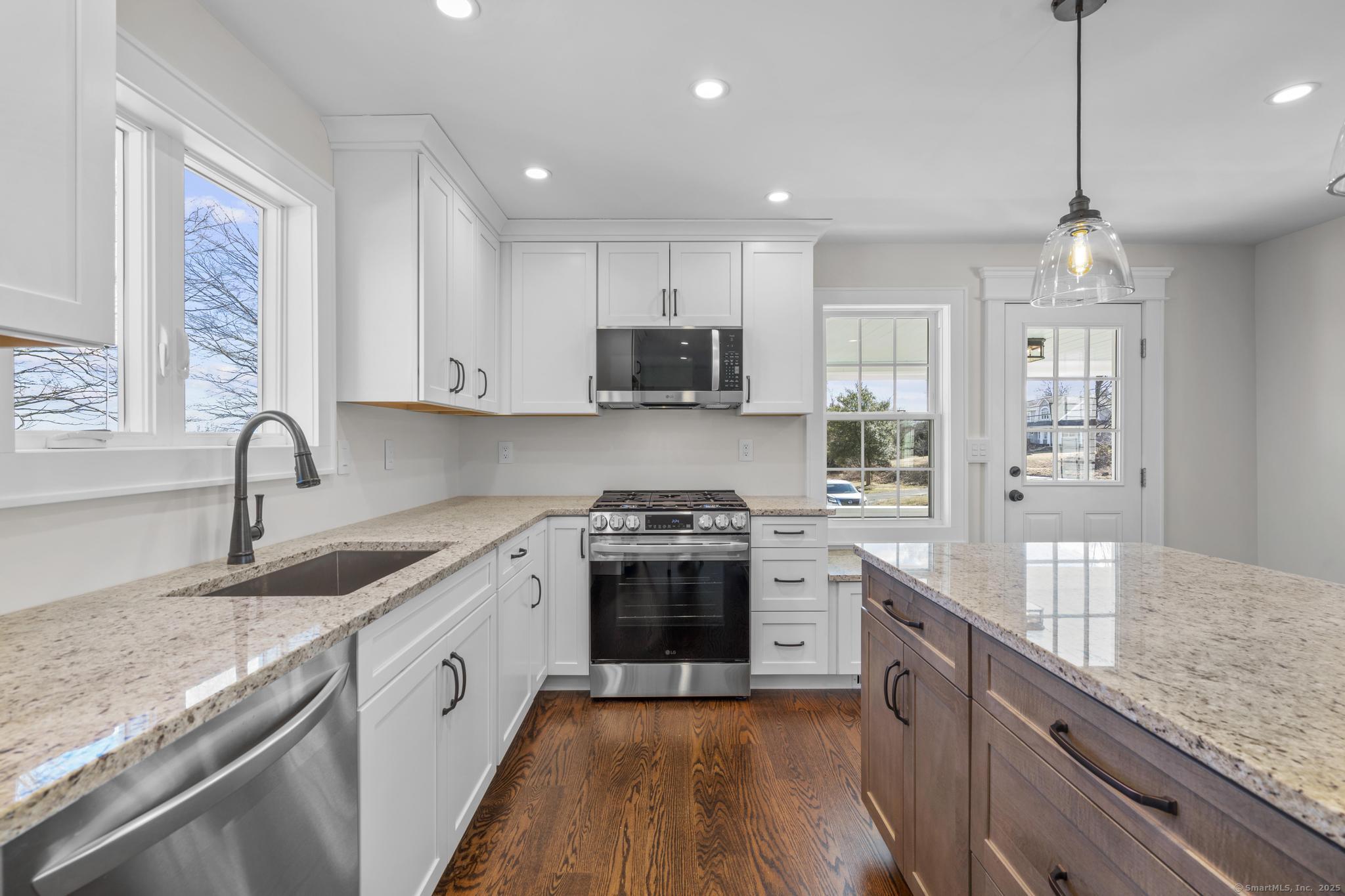214 Chestnut Tree Hill Road, Oxford, Connecticut image 9