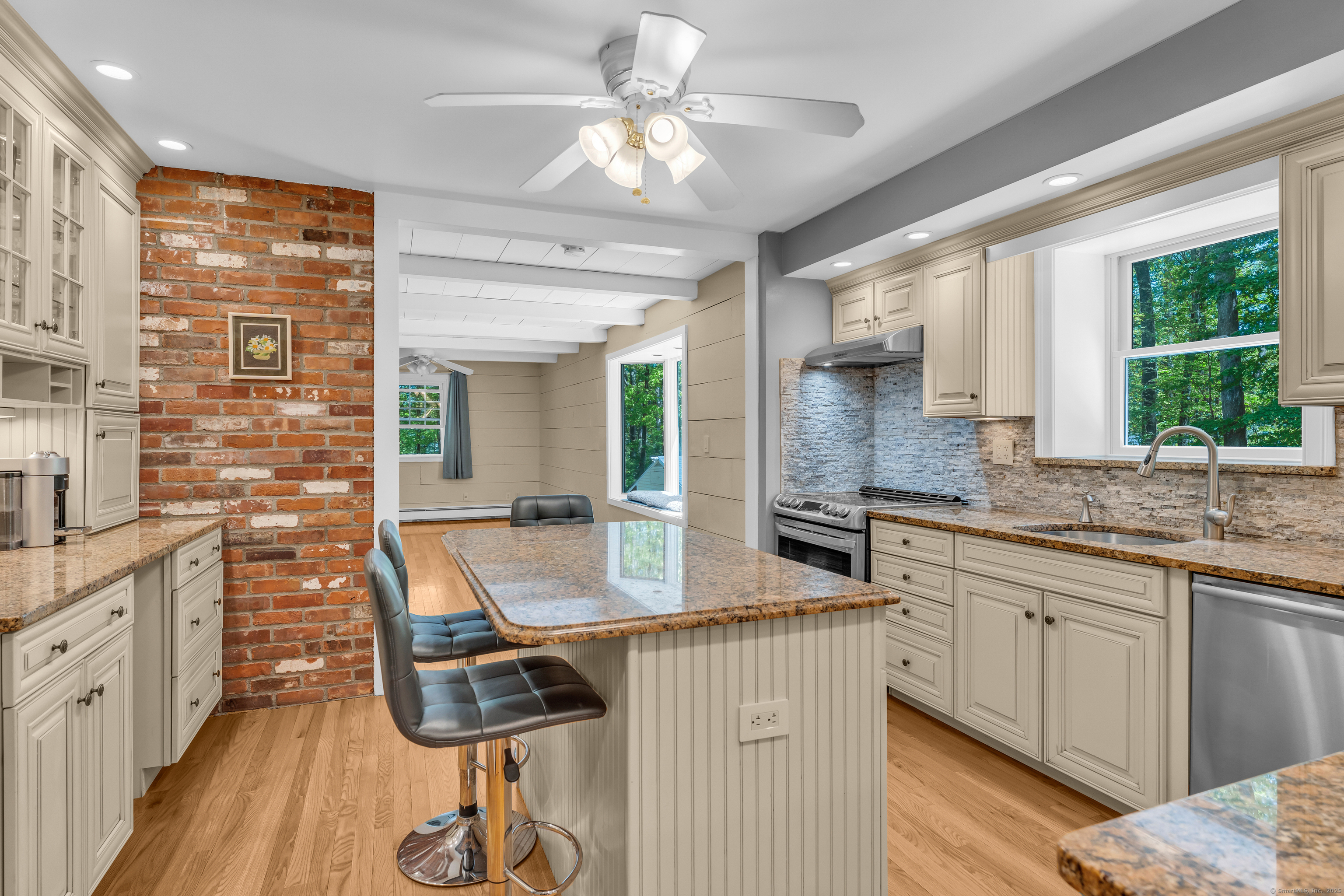 31 Pine Drive, Madison, Connecticut image 11