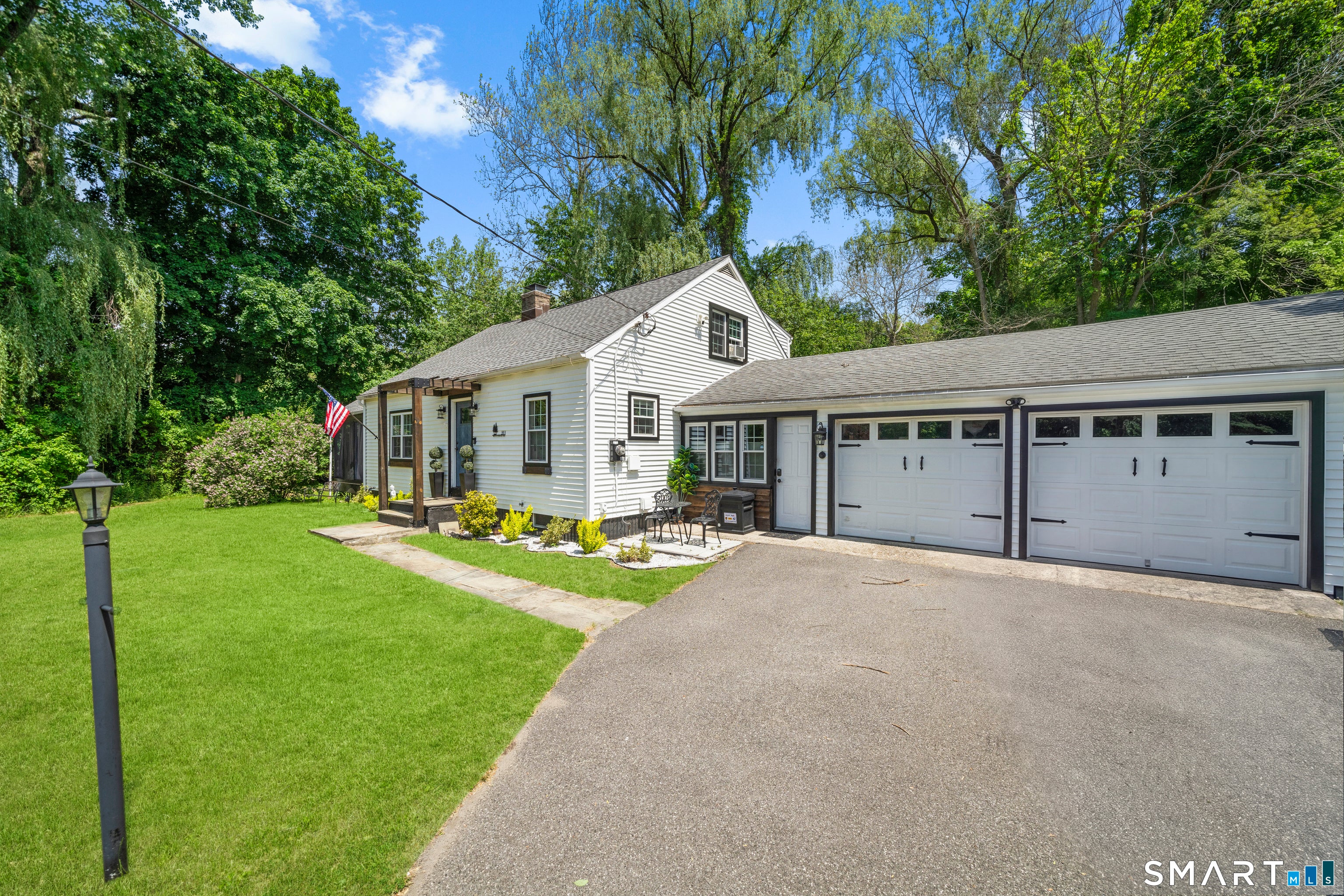 211 Whisconier Road