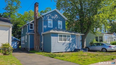 Photo of 25 Richards Street, West Haven, CT 06516 (MLS # 24186928)