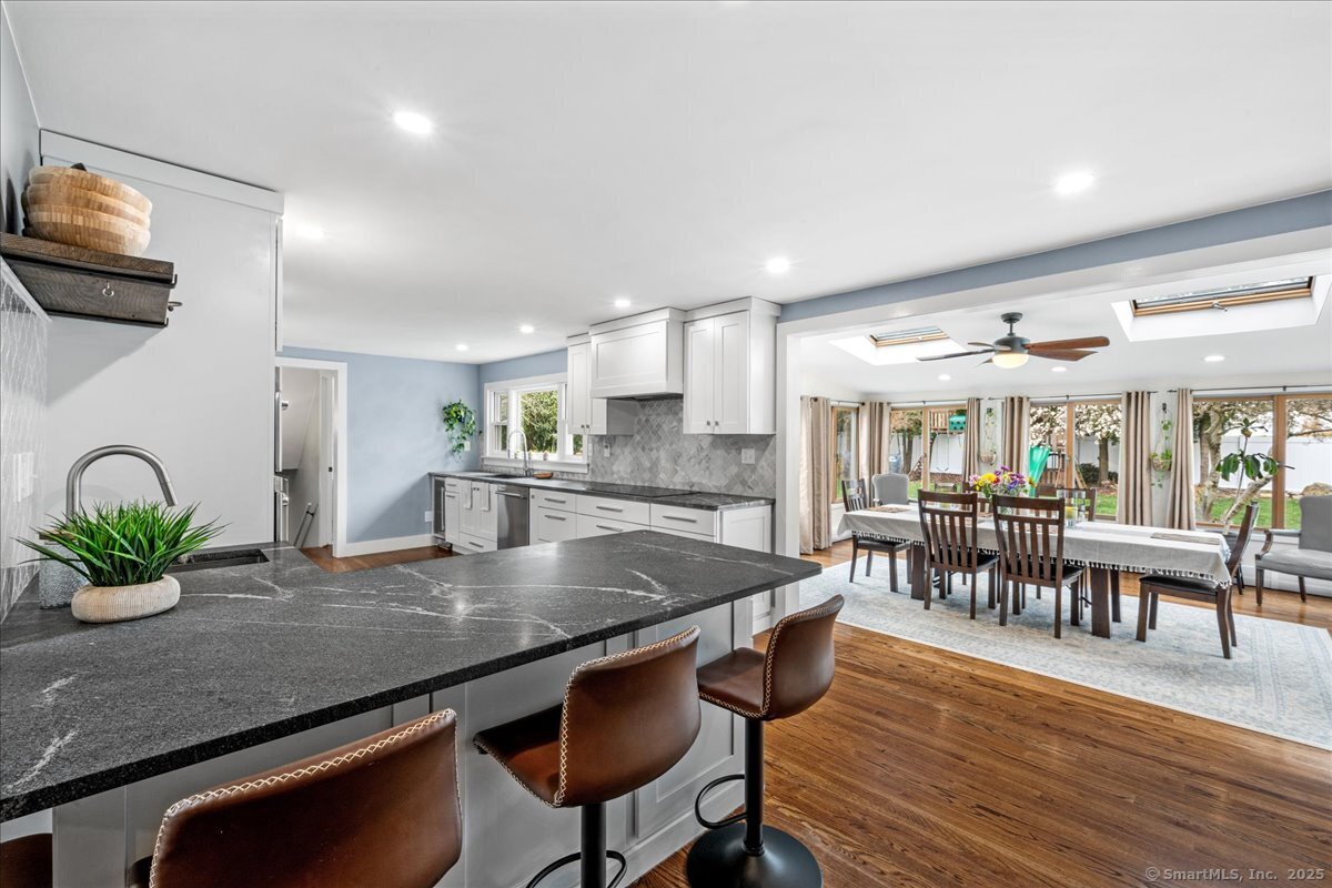 21 Sloop Lane, Stonington, Connecticut image 14
