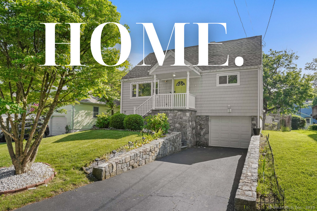 Bennett Street, Fairfield, Connecticut - 4 Bedrooms  
2 Bathrooms  
7 Rooms - 