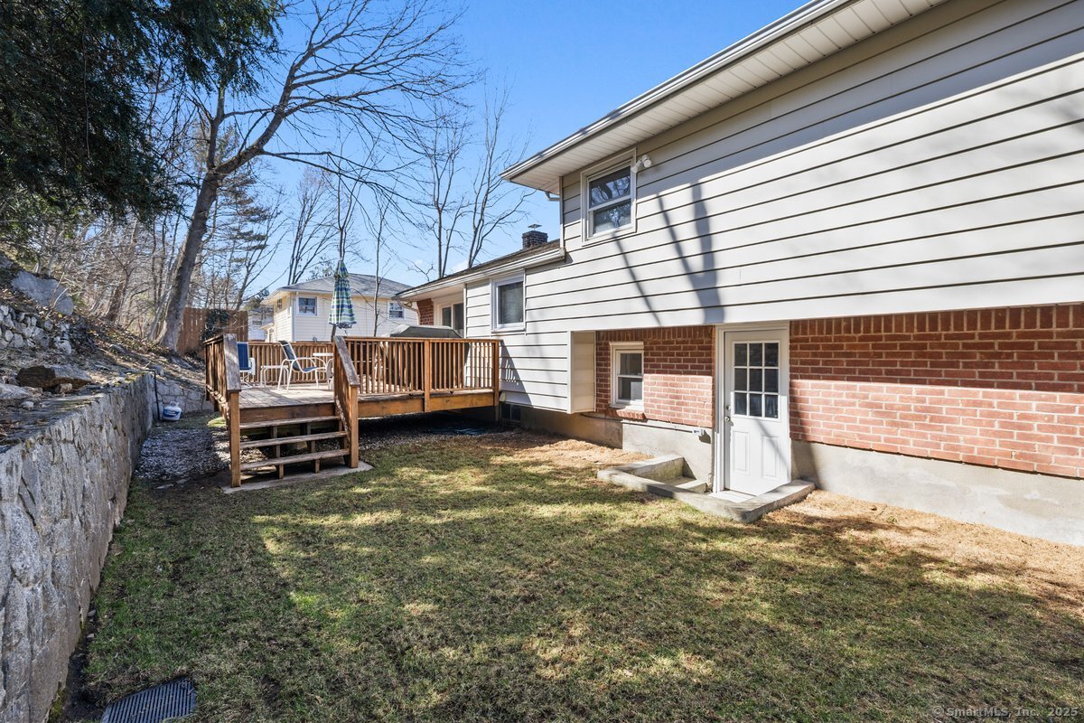 90 Wood Ridge Drive, Stamford, Connecticut image 24
