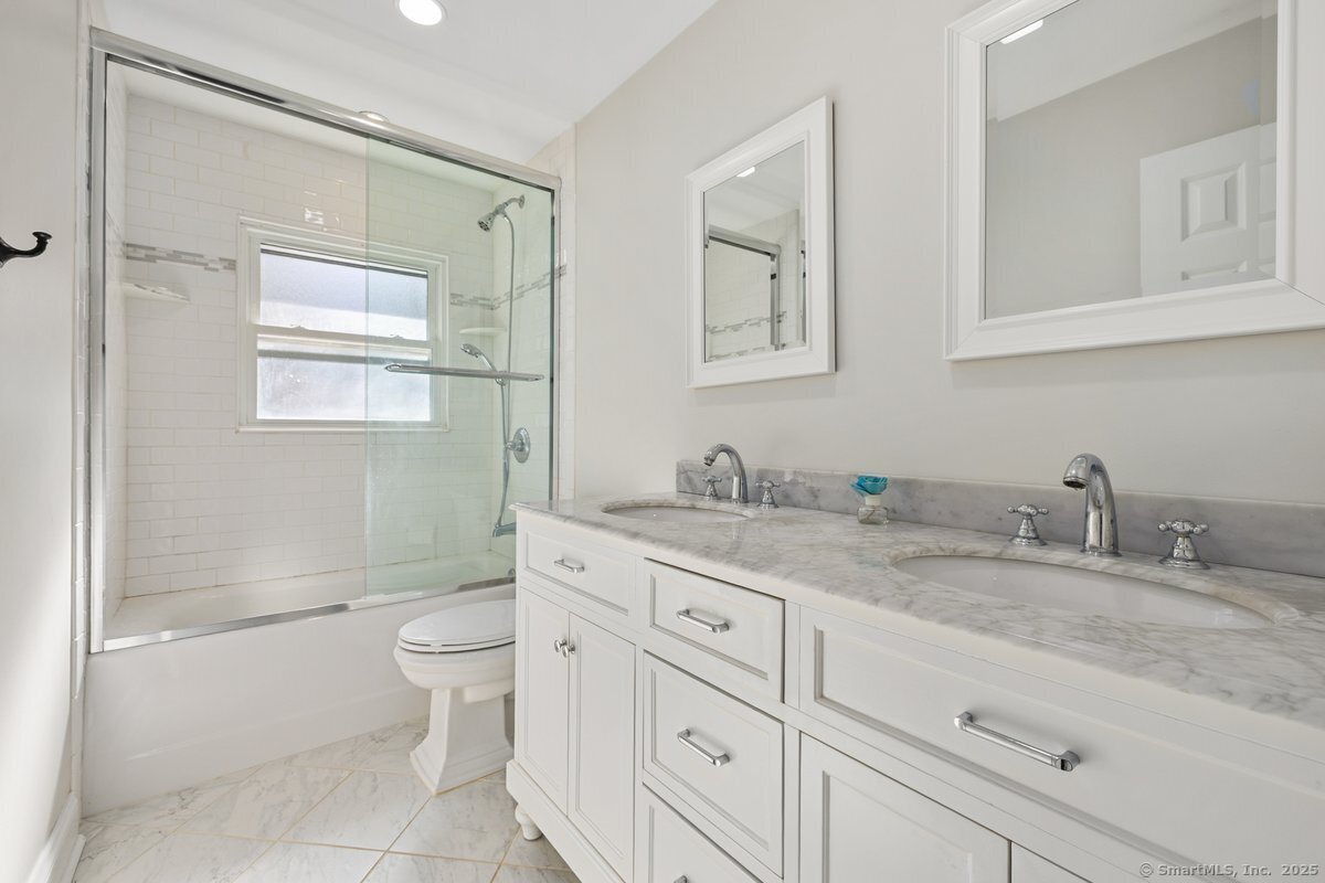90 Wood Ridge Drive, Stamford, Connecticut image 13