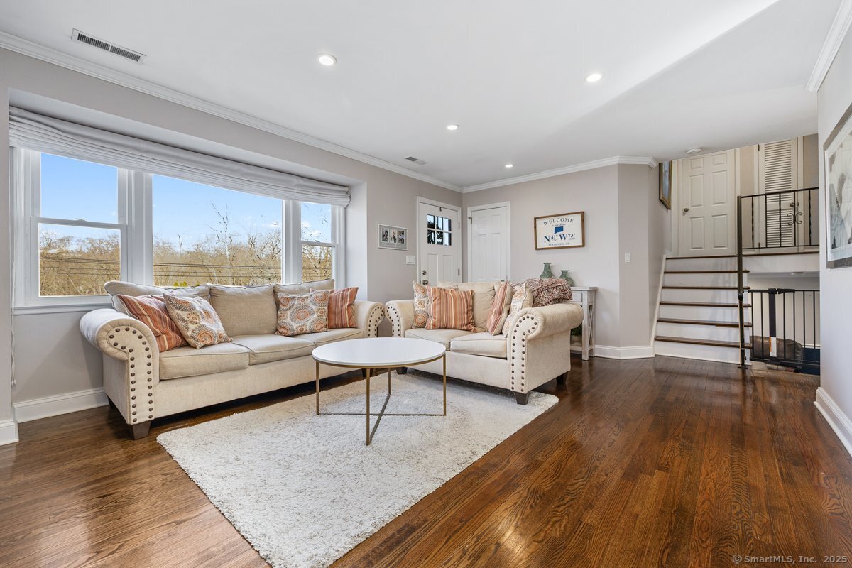 90 Wood Ridge Drive, Stamford, Connecticut image 5