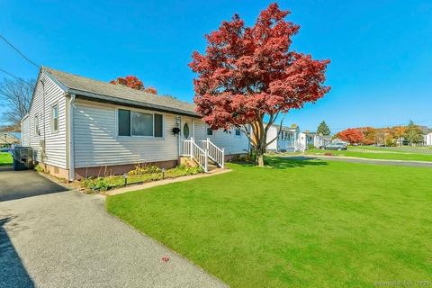 Photo of 97 Brussels Avenue, Wethersfield, CT 06109 (MLS # 24143122)