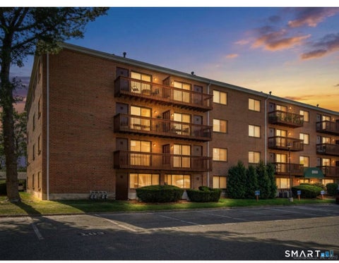 Condo For Rent - 2320 Harbor View Drive #2320<br/> Rocky Hill, CT 06067