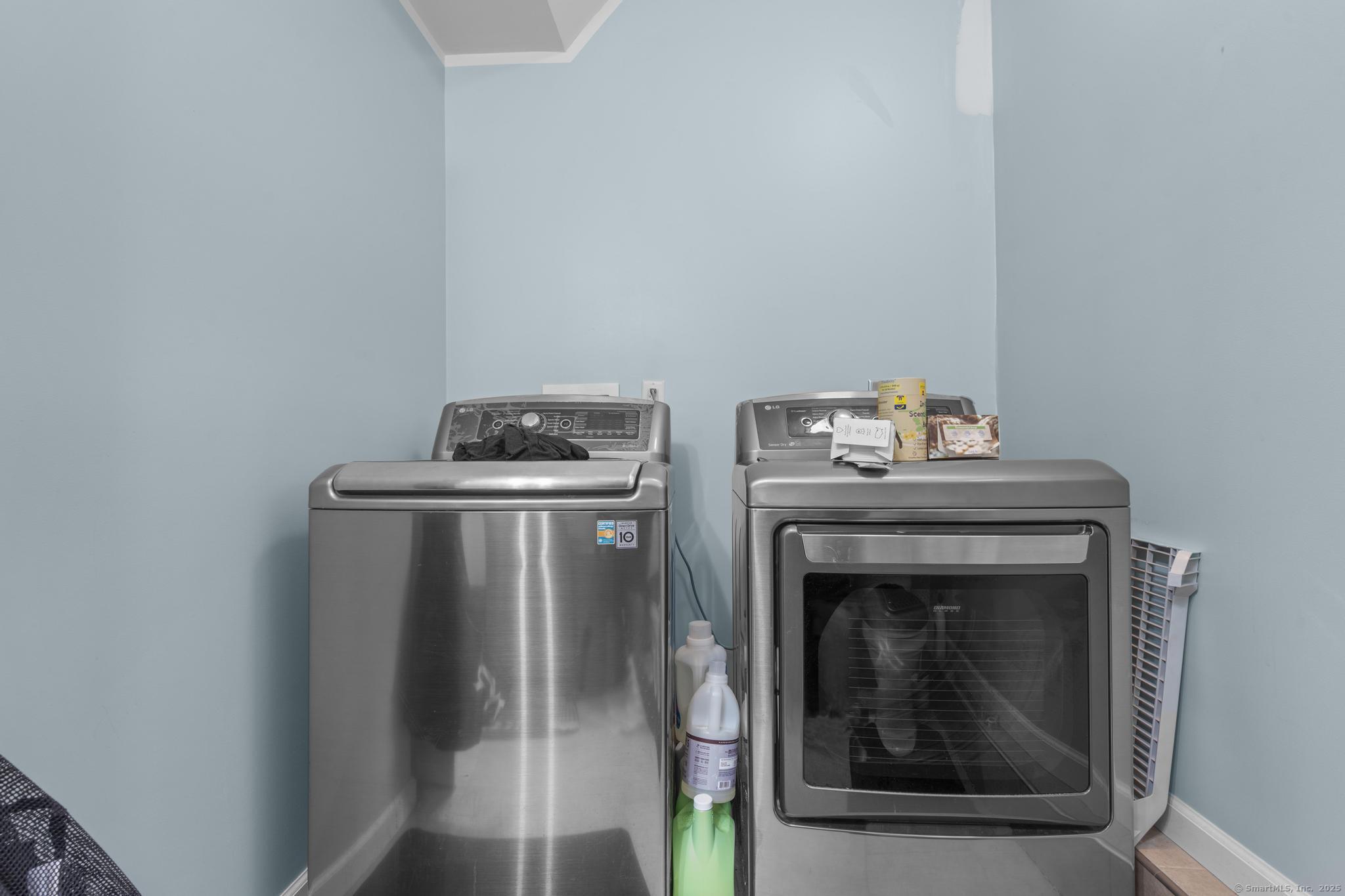 New Britain, Connecticut 06053, United States, 3 Bedrooms Bedrooms, ,3 BathroomsBathrooms,Residential,Active,193215