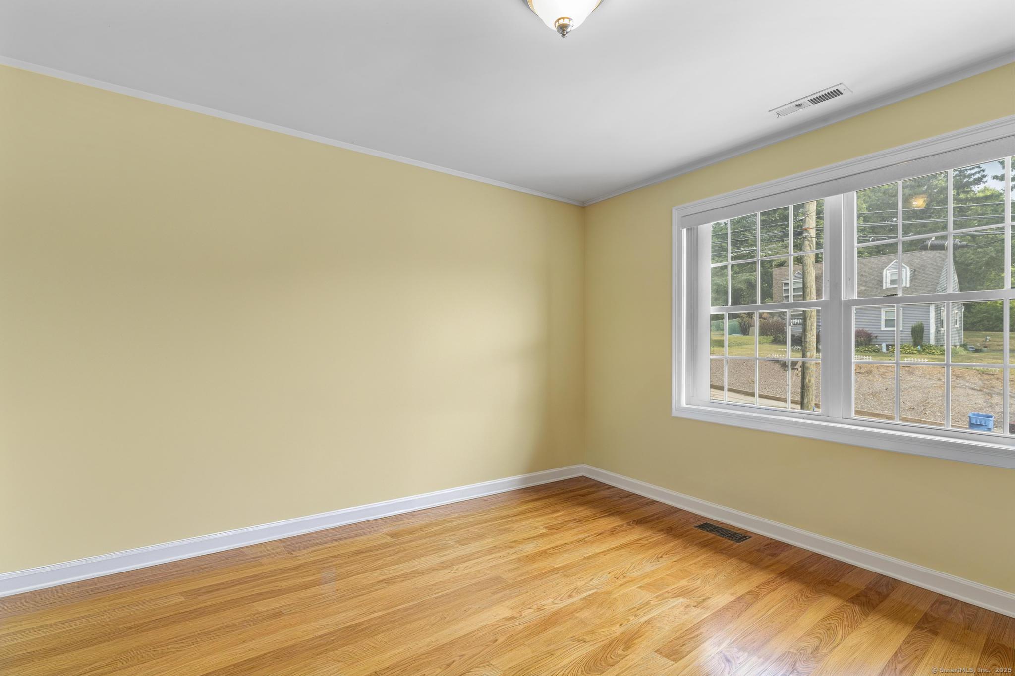 New Britain, Connecticut 06053, United States, 3 Bedrooms Bedrooms, ,3 BathroomsBathrooms,Residential,Active,193215