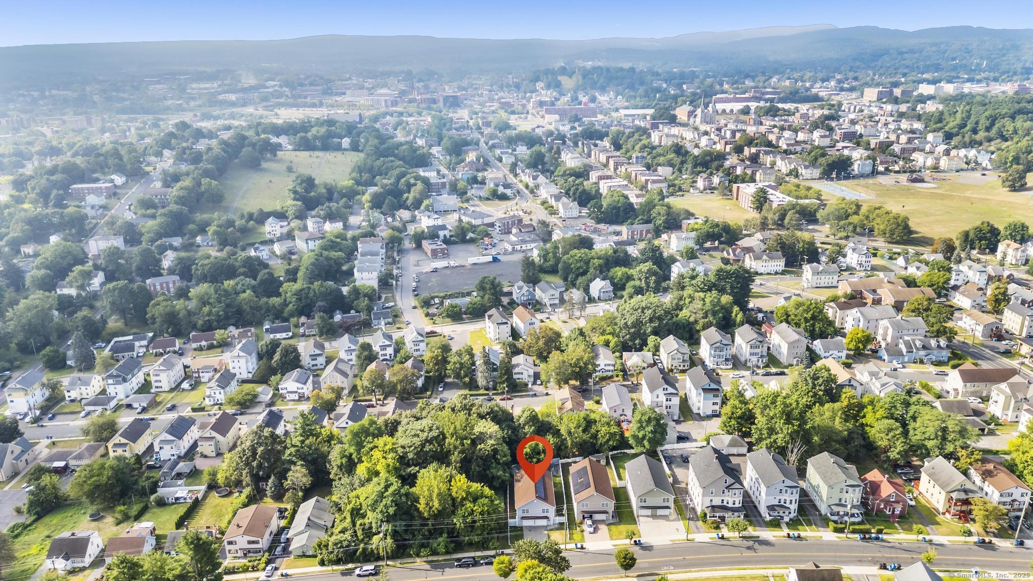 New Britain, Connecticut 06053, United States, 3 Bedrooms Bedrooms, ,3 BathroomsBathrooms,Residential,Active,193215