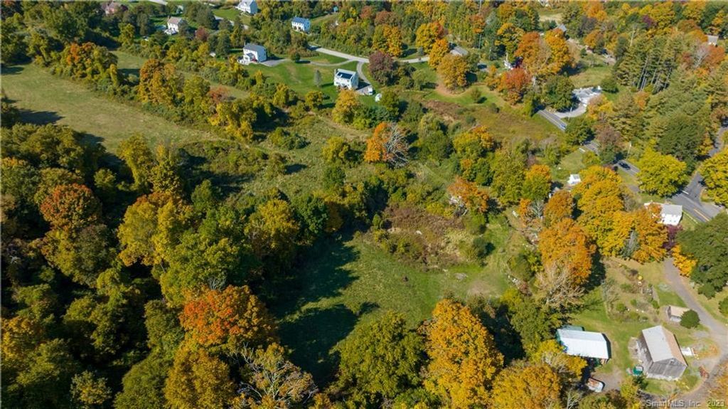 Photo of 81 Currituck Road, Newtown, CT 06470 (MLS # 24134896)