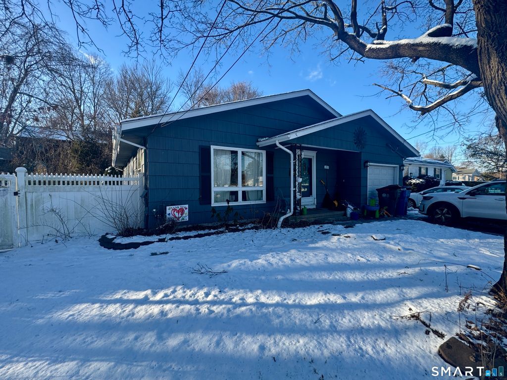 Photo of 8 Meadow Road, Hamden, CT 06514 (MLS # 24150273)