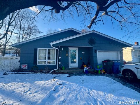 Photo of 8 Meadow Road, Hamden, CT 06514 (MLS # 24150273)