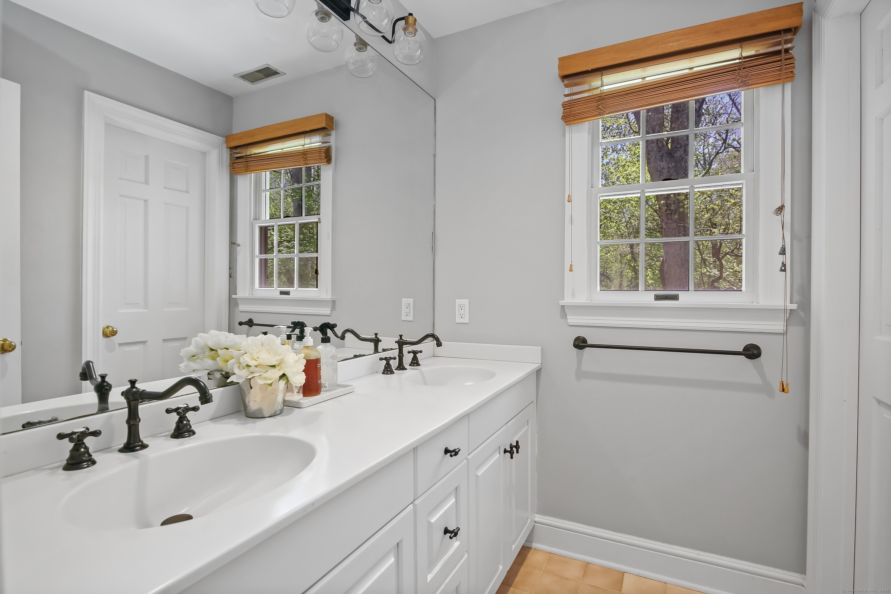 168 Cedarwood Road, Stamford, Connecticut image 27