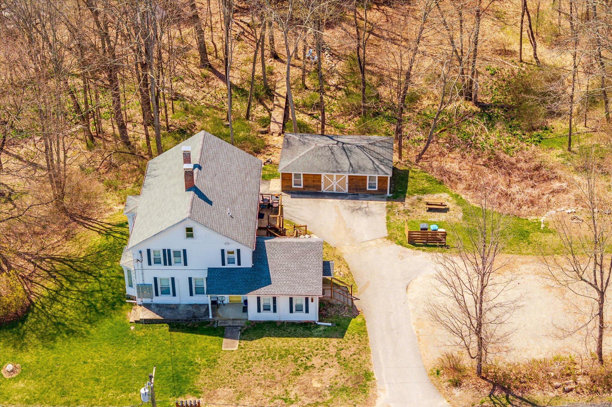 Pomfret, Connecticut 06259, United States, 3 Bedrooms Bedrooms, ,3 BathroomsBathrooms,Residential,Active,234877